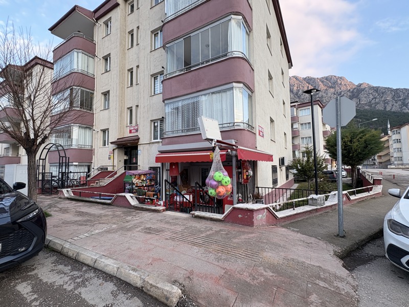 AMASYA MERKEZ'DE 3+1 130 M2 SATILIK KONUT (100963977)